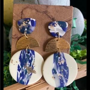 Blue, White and Gold Earring Set New With Tags